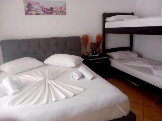 Vila Shuka Ksamil Sarandë 外观 照片